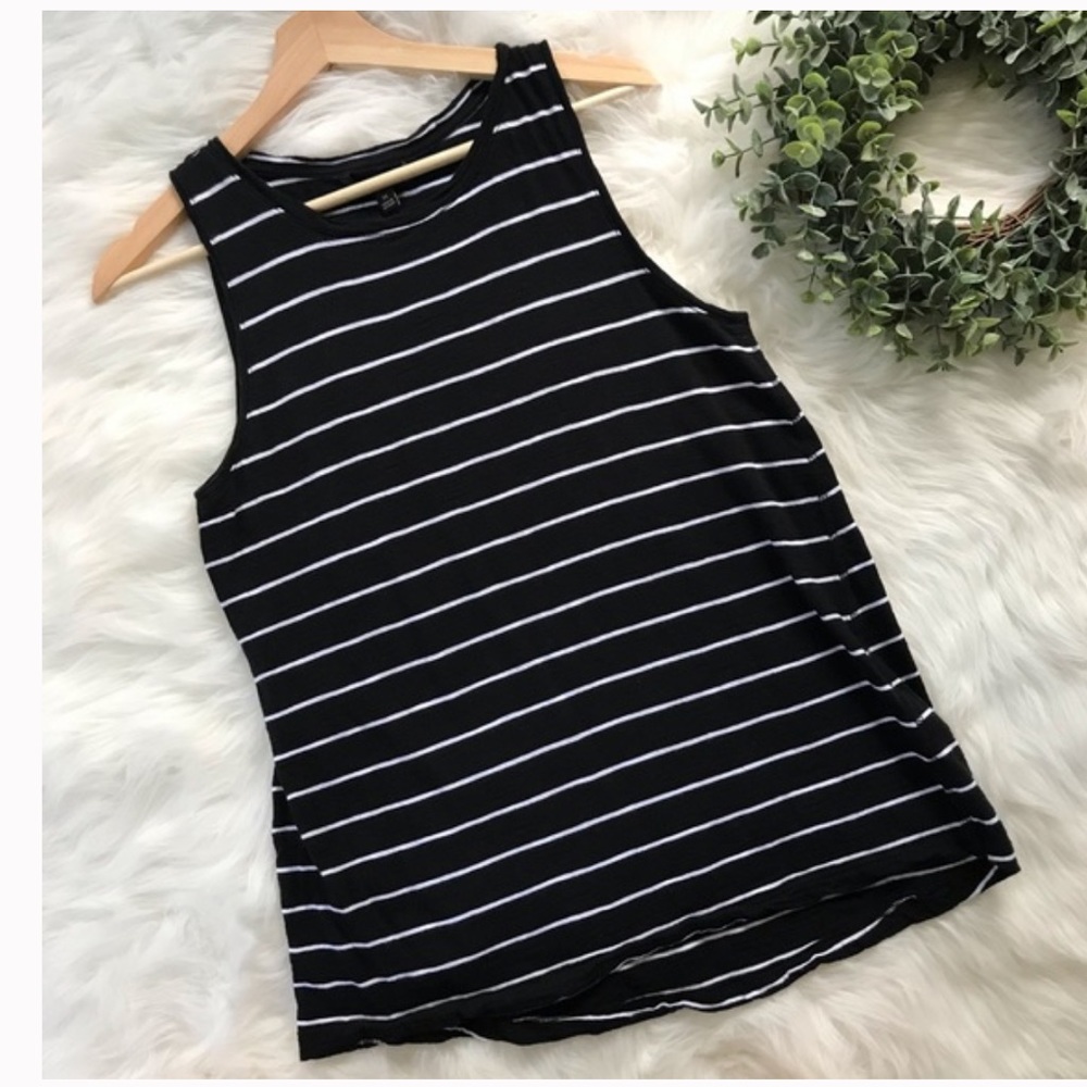 Banana Republic Black and white striped tank